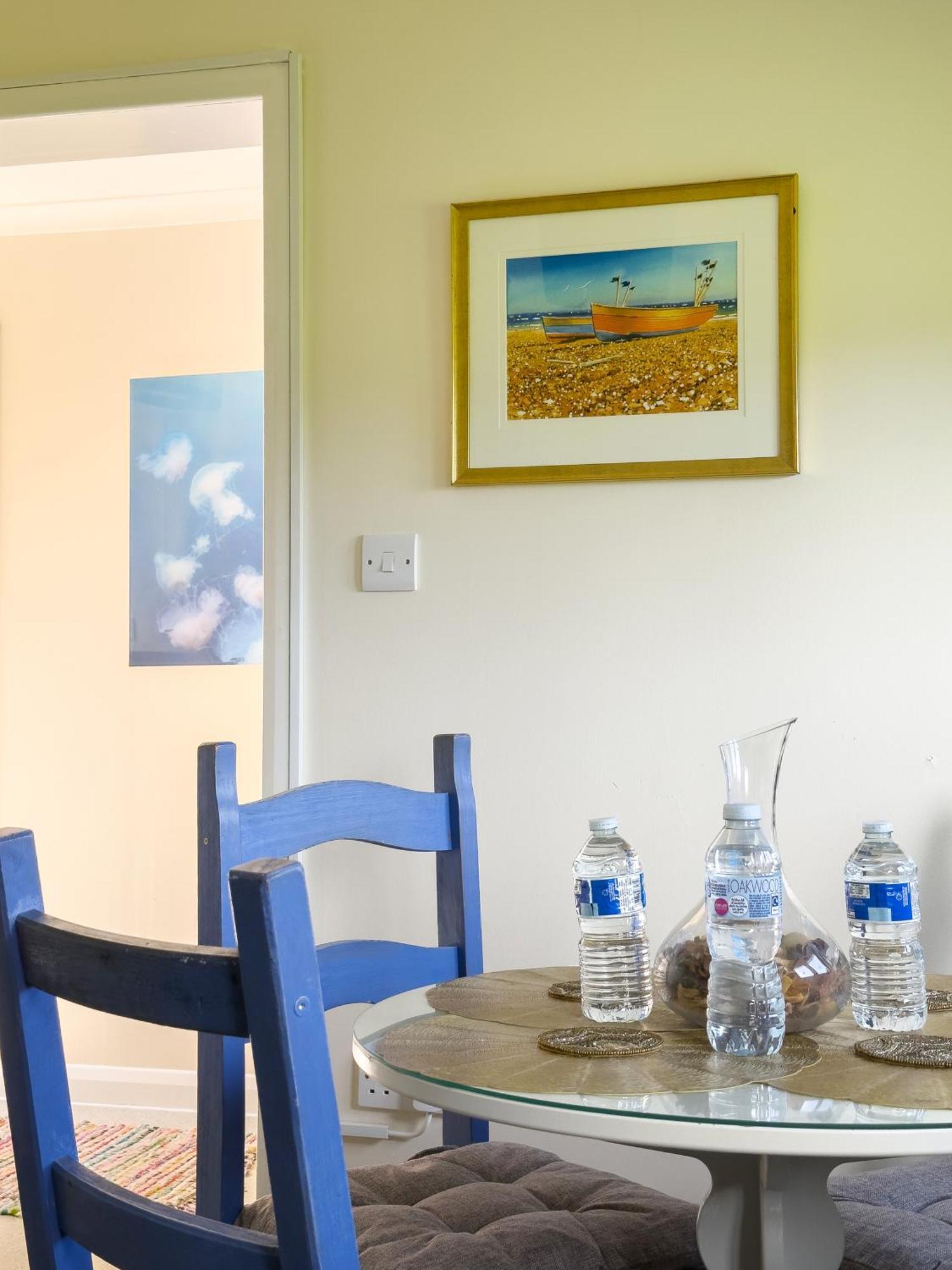 Rural Lodge Stay In Windsor! Hot Tub! Sleeps 20 Bray Ngoại thất bức ảnh